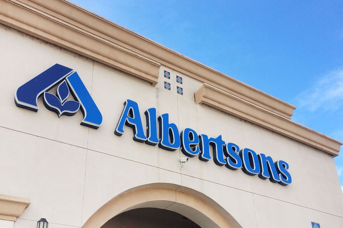 Albertsons store (Getty Images/Geri Lavrov)