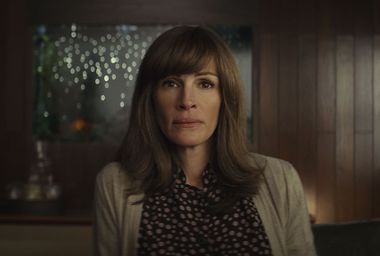 Julia Roberts in "Homecoming"