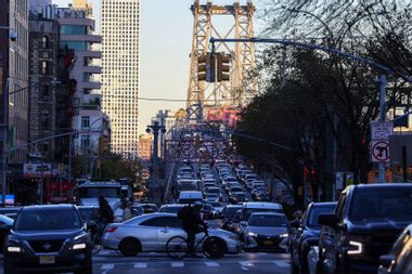 Manhattan New York Williamsburg Bridge traffic