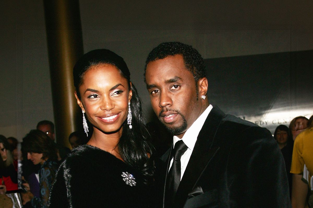 Sean "P. Diddy" Combs and wife Kim Porter arrive at the 27th Annual Kennedy Center Honors Gala at The Kennedy Center for the Performing Arts December 5, 2004 in Washington, DC. (Evan Agostini/Getty Images)